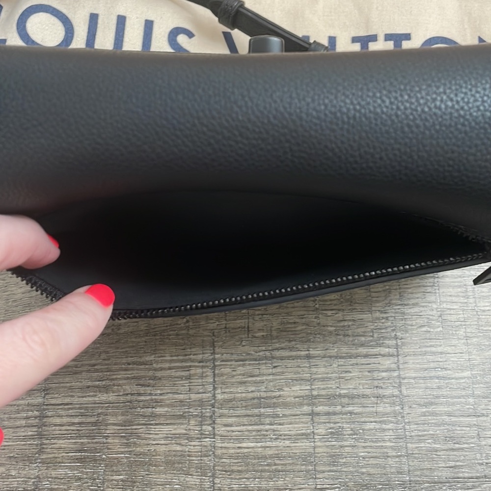 RARE 🔥 Louis Vuitton My Lock Me Bb in Matte Black - Picture 15 of 17